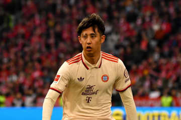 バイエルンDF伊藤洋輝、復帰へ向けて調整中…個別のランニングセッションを実施