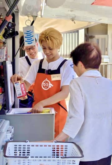 King & Prince髙橋海人「一緒に生きていく姿勢がすごい大事」　生活に不自由する“買い物難民”の救世主“移動スーパー”バイトでそのやりがいを痛感
