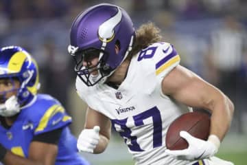 QBマッカーシーは「スタッフォードにかなり似ていて、カズンズにも少し似ている」とバイキングスTEホッケンソン