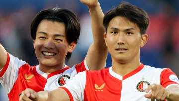 上田綺世と渡辺剛、フェイエのファンペルシー監督が称賛！「彼のハードワークが報われて嬉しい」「特に素晴らしかった」