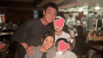 青木宣親の妻・佐知、夫の“名言”胸に…42歳の誕生日を報告　家族で過ごす姿に反響「こちらまでHappyに」「引退後の表情が柔らかい」