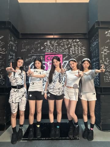 ILLITのJ-POPカバー、BOYNEXTDOORの新曲披露も！「CDTVライブ!ライブ!」でキュートな魅力全開