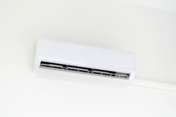 エアコンの買い替えを考えていますが、“来年の夏”より“今年の秋〜冬”のうちに買ったほうがお得ですか？ 買い替えのベストタイミングはいつでしょうか？