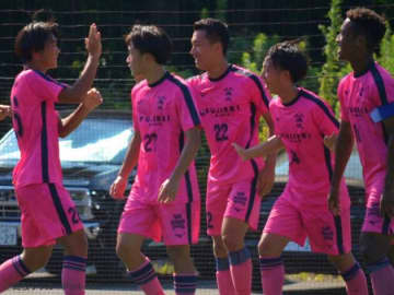 日大体育大会(高校の部)サッカー競技会は1日目を終え、前回王者の日大鶴ケ丘、日大藤沢などがグループ首位