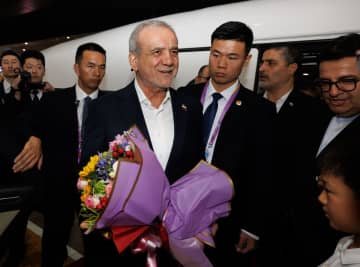 イラン大統領、北京到着