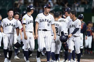 試合5時間前からハプニング　雷雨でもファン動けぬ理由…U18壮行試合に高まる沖縄の熱