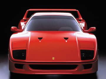 世界最速を誇った、フェラーリ40周年記念車にしてエンツォ最後のマシン「F40」【スーパーカークロニクル・完全版／024】