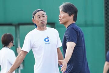 イチロー氏が能登にサプライズ登場　「僕も神戸の震災を経験」松井秀喜氏の少年野球教室で