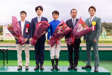 【盛岡・不来方賞】戸崎「プレッシャー感じていた」断然人気ナルカミが圧勝