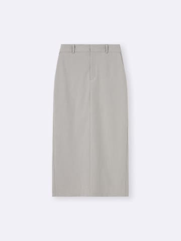 40・50代に似合う「高見えスカート」→【GU】に売ってたーーー！（歓喜）