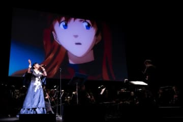 「エヴァ」“魂のルフラン”はレコーディング当日まで歌詞が決まってなかった!? 高橋洋子、楽曲の裏側を明かす＆生歌唱でファンを魅了【北米初公演レポート】