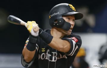 連敗ストップのソフトバンク、代打・中村晃の同点打に佐伯氏唸る「ほんまにええバッターやな」