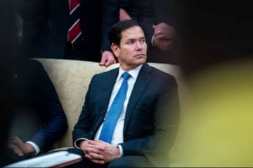 米国務長官、「米軍が麻薬運搬船に致命的攻撃」　ベネズエラ出航か