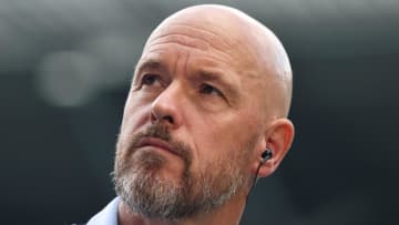なぜレヴァークーゼンはテンハフ監督を3試合で解任したのか…「カリスマ性欠如」「戦術プランなしで求心力低下」などが要因か
