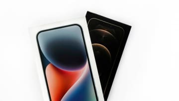 買い替え時にiPhoneを下取りに出す予定ですが、「フリマの方が高く売れる」と聞きました。下取りだと損することもあるのでしょうか？