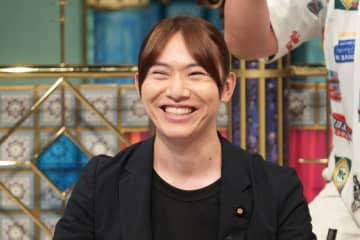 板書は“ノートに取る？取らない？”で大論争！参議院議員・安野貴博は「ノート取ったらサーバーに上げて共有」と学生時代の持論を披露