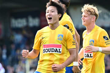 22歳日本人が「ピッチ上で最高の選手」　今季2点目…現地メディアMVP選出「観客は熱狂した」