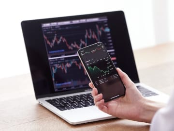 【2025年】彼岸底の9月に株価が特に下がりやすい3業種