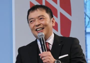 中川家礼二、2年ぶりインスタ更新　九州新幹線つばめ＆特急あそぼーい乗車の親子ショットに「ペアルック可愛い」