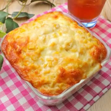【ホットケーキミックスに混ぜたら焼くだけ】「この発想、天才すぎる！」食べたいときにすぐ作れる超簡単パンレシピ5選