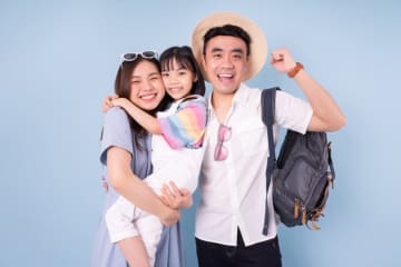 ママ友の家は“夏休みに毎週レジャー”。わが家は家計的に無理なので、正直“生活レベルの差”を感じてしまいます…。どこで差がつくのでしょうか？