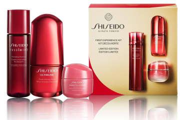 SHISEIDO2025年クリスマスコフレ、美容液・化粧水・クリームのミニスキンケアキット