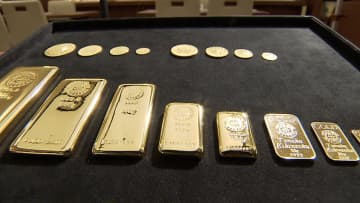 金価格が初の“1万8000円”突破！最高値更新で買い取り専門店に持ち込んだ「指輪」は希望を超える査定額に