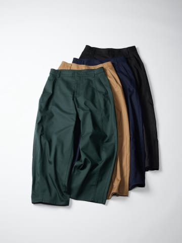 9月上旬発売！【UNIQLO : C新作】早くも大活躍の予感、、！「優秀ボトムス」