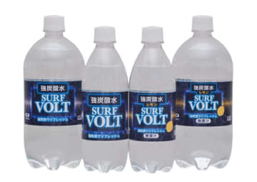 「SURF VOLT強炭酸水」でリフレッシュ！　サーフビバレッジ、自社製造の無糖強炭酸水を2025年9月にリニューアル発売