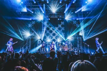 【ライブレポート】0.1gの誤算、河村友雪バースデー公演でメンバーとの絆を再確認「この5人で頑張っていきます」