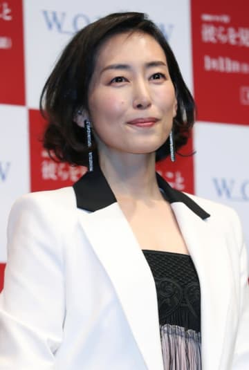 「うっとり」木村多江の“涼やかな着物姿”に絶賛の声「所作も美しい」「ステキすぎる」