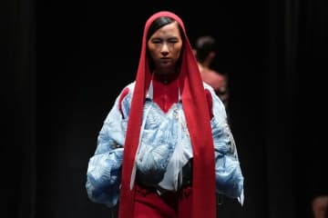 セイヴソン 2026年春夏コレクション - 細分化した女性の身体に浮かぶ脆さと強さ