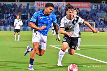 横浜FC、J・パウロ＆小倉陽太の2発で神戸に先勝！　ルヴァンカップ4強入りへ大きく前進