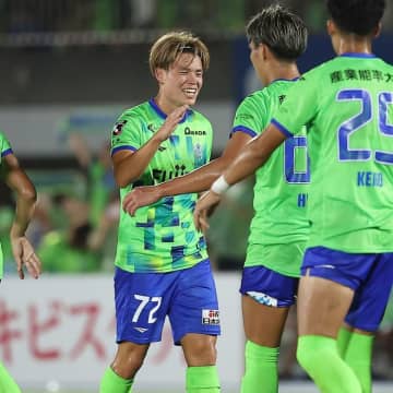 「見えてなかった」“背中で決勝点”。なぜ決められた？「日頃から真面目だったんで、僕が」二田理央が公式戦２戦連発「執念のゴールです」【湘南】