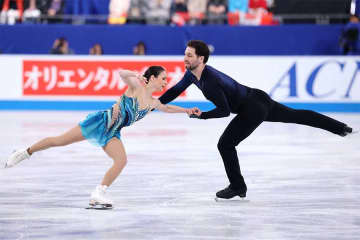 42歳フィギュア女子が本番でバク転　新SPの“心をつかむ”要素に米記者絶賛「華やかさ」