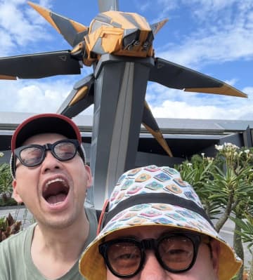 錦鯉・渡辺とバナナマン設楽のディズニー旅行に「おっさんふたりで…可愛すぎるだろ」とファン悶絶