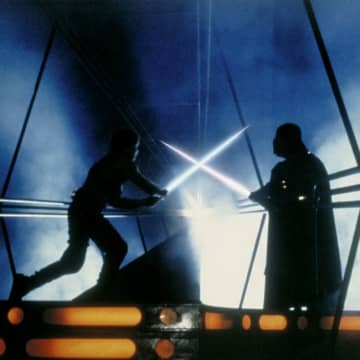 『スター・ウォーズ』ダース・ベイダーのライトセーバーがオークションに出品