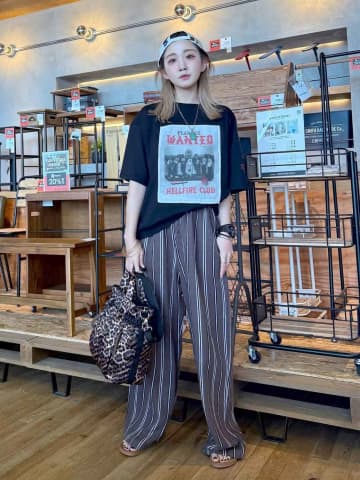 【niko and ...】大人が穿きたい「柄パンツ」！ おしゃれ店員さんが着こなす「カジュアルコーデ」
