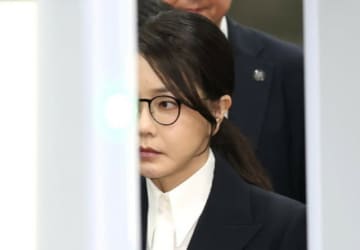 金建希夫人への人事請託で自首した瑞熙建設会長、特検に出頭して積極的に自供＝韓国