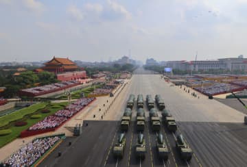 核ミサイル「東風-5C」が軍事パレードに登場―中国