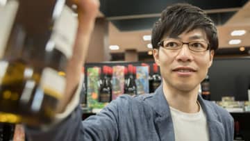 休日は激安スーパーはしご、手を鬱血させながら特売品を大量買い…世帯年収1,400万円だが、45歳夫の「異常な節約癖」に妻うんざり。「お金が使えない悪夢」の正体【FPが解説】