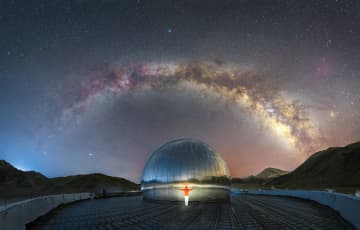 中国の写真家、西蔵自治区で星空を撮影