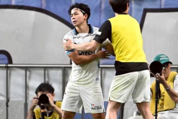驚異の4戦5発「完全に覚醒中」　チーム救う劇的弾にファン脱帽「引っこ抜かれないか心配なレベル」