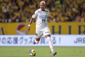 J２で４位の徳島、チーム最多得点のブラジル人FWが無念の離脱…千葉戦で負傷