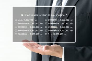 博士号を取った知人が「年収400万円しかない」と言っていて驚きました…。実際の平均年収はいくらなのでしょうか？