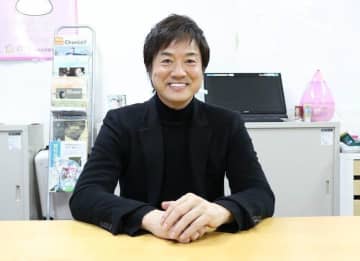 高知東生、芸能人の薬物逮捕に問題提起　警察とマスコミの「ズブズブ関係に危機感」