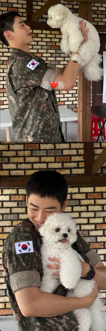 兵役中のASTRO・チャウヌ、軍服姿で見せた“デレ顔”に胸キュン…愛犬との再会SHOTが話題！