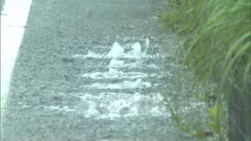【台風情報】台風15号が列島付近を横断中…あす四国上陸か　首都圏で猛烈な雷雨…道路も冠水