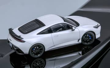 タミヤ「1/24 Hondaプレリュード（BF1）」で純正アクセサリー「テールゲートスポイラー」を再現