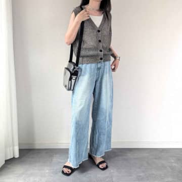 【しまむらのデニム】がいい仕事する！ 大人が真似したい「シャレ見えコーデ」